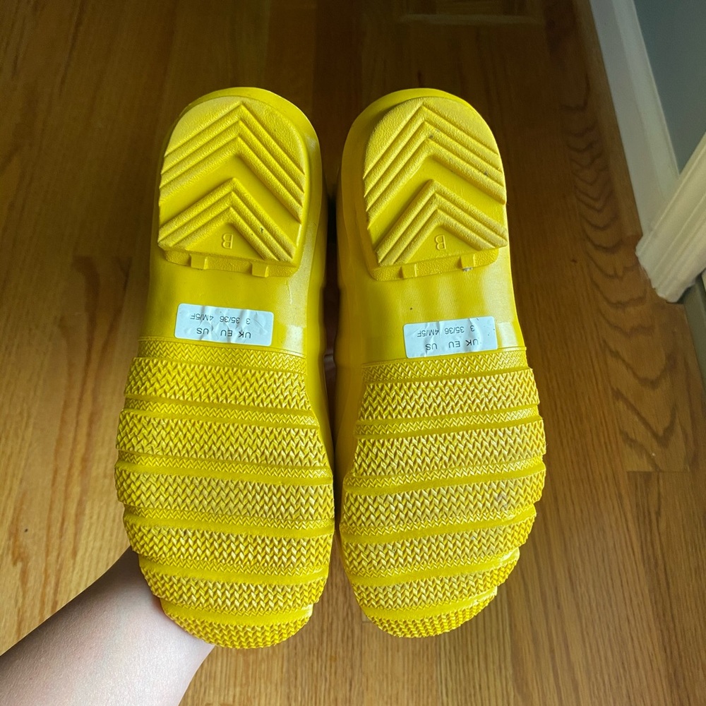Hunter Yellow Gloss Tall Rain Boots - Picture 3 of 8